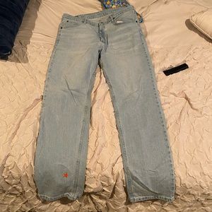 RELAXED FIT STAR EMBROIDERED VINTAGE WRANGLER JEANS